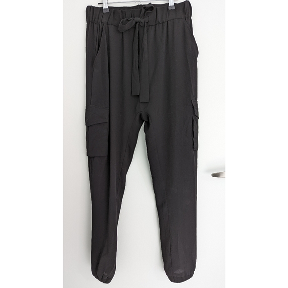 DECJUBA Pants & Jumpsuits Decjuba Black Cargo Pants Poshmark
